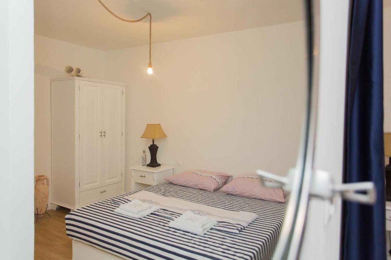 Captain'S Apartment Račišće Eksteriør bilde